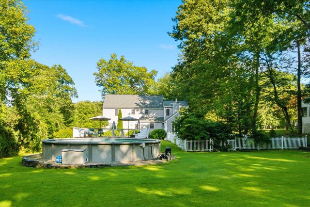 16 Alyssa Drive, Derry, NH 03038