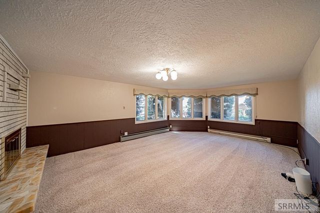 310 S 4th E, Rexburg, ID 83440