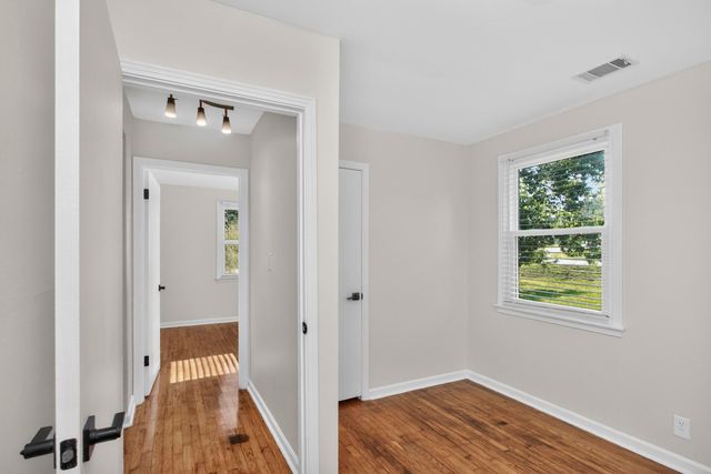 1116 Westchester Dr, Nashville, TN 37207