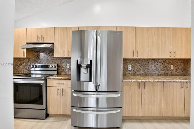 4495 NW 99th Avenue, Sunrise, FL 33351