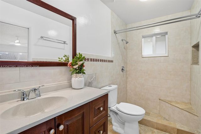 4495 NW 99th Avenue, Sunrise, FL 33351