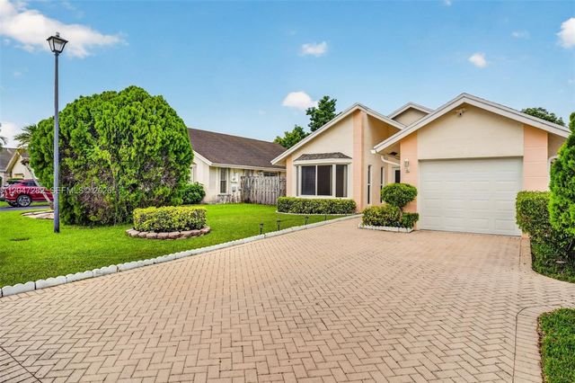 4495 NW 99th Avenue, Sunrise, FL 33351