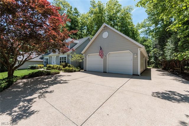 818 Shagbark Trail, Medina, OH 44256