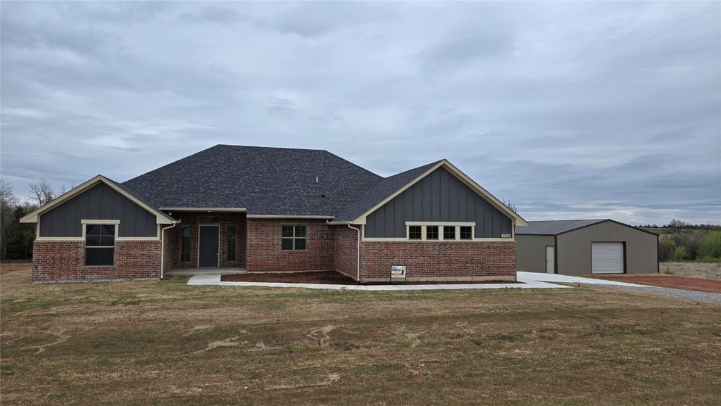 1983 Derby Lane, Blanchard, OK 73010