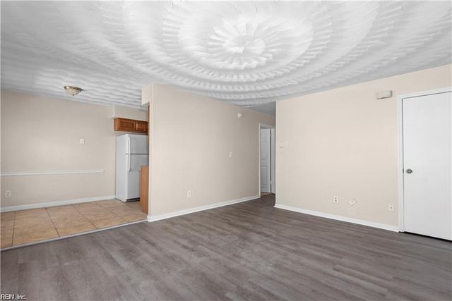 201 W 34th St Apt 7, Norfolk, VA 23504