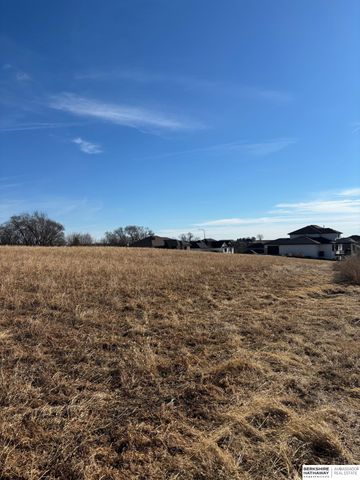 21055 Valley Circle, Elkhorn, NE 68022