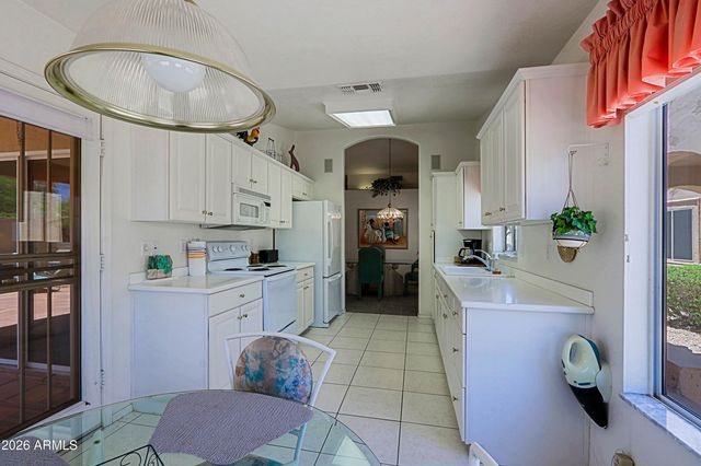 19027 N 83RD Lane, Peoria, AZ 85382