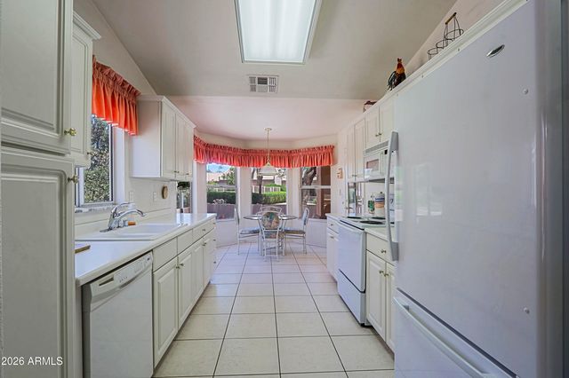 19027 N 83RD Lane, Peoria, AZ 85382