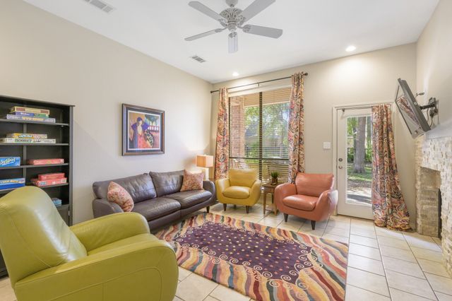 5905 Riverbend Place, Fort Worth, TX 76112