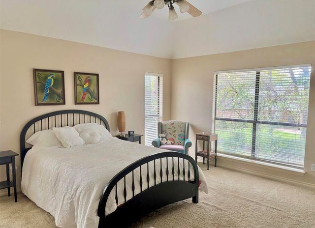 5905 Riverbend Place, Fort Worth, TX 76112