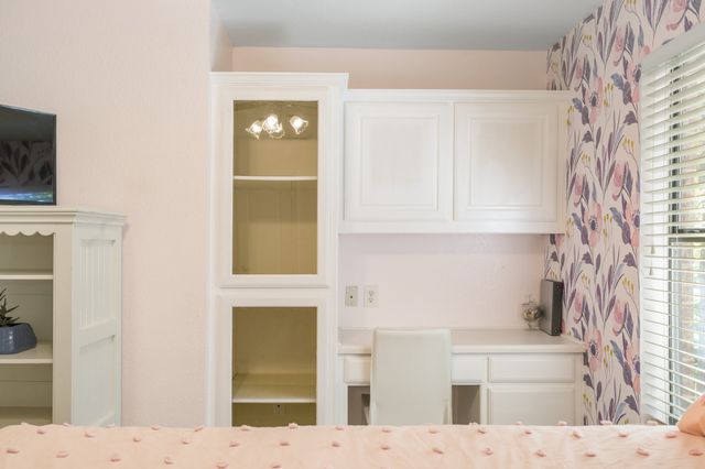 5905 Riverbend Place, Fort Worth, TX 76112