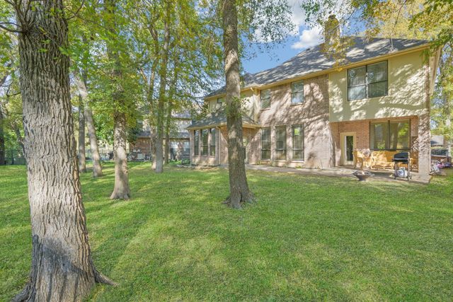 5905 Riverbend Place, Fort Worth, TX 76112