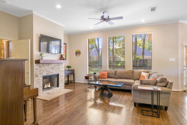 5905 Riverbend Place, Fort Worth, TX 76112