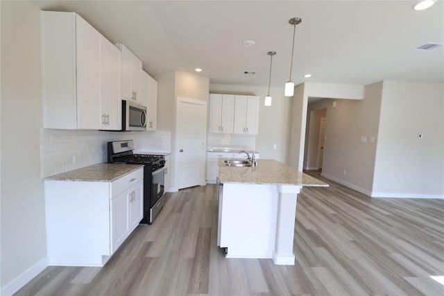 1522 King Ranch Road, Conroe, TX 77301