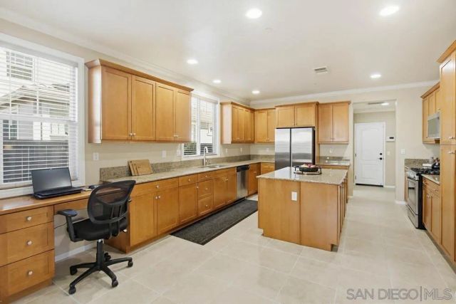 2954 Rangpur Ct, Escondido, CA 92027