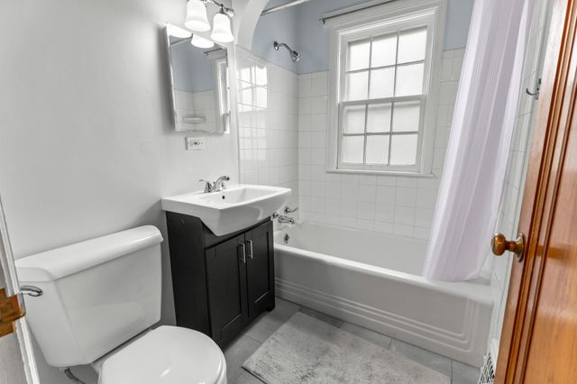 825 Delaware Avenue, Saint Paul, MN 55107