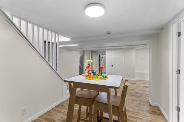 825 Delaware Avenue, Saint Paul, MN 55107