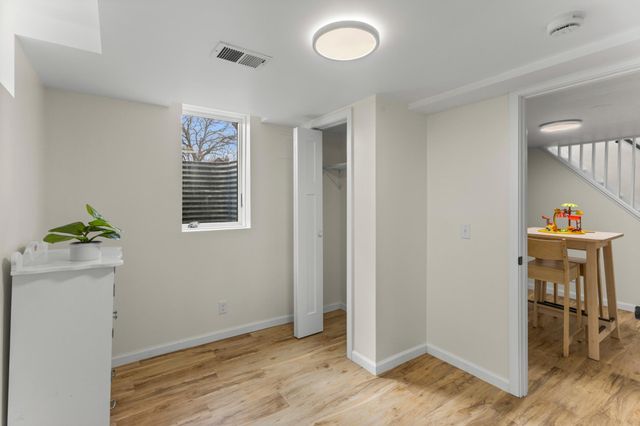 825 Delaware Avenue, Saint Paul, MN 55107