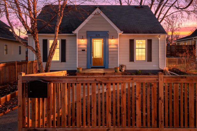 825 Delaware Avenue, Saint Paul, MN 55107