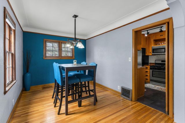 825 Delaware Avenue, Saint Paul, MN 55107