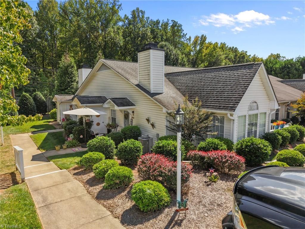 3950 Westridge Meadow Circle, Clemmons, NC 27012