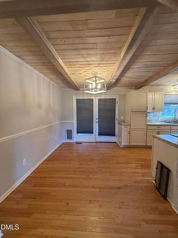 634 E Sanders Street, Four Oaks, NC 27524