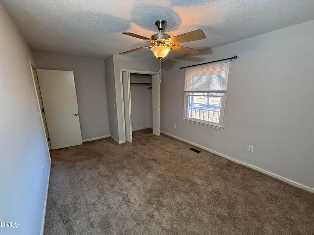 634 E Sanders Street, Four Oaks, NC 27524