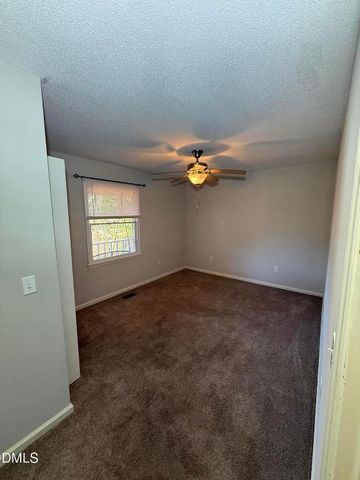 634 E Sanders Street, Four Oaks, NC 27524