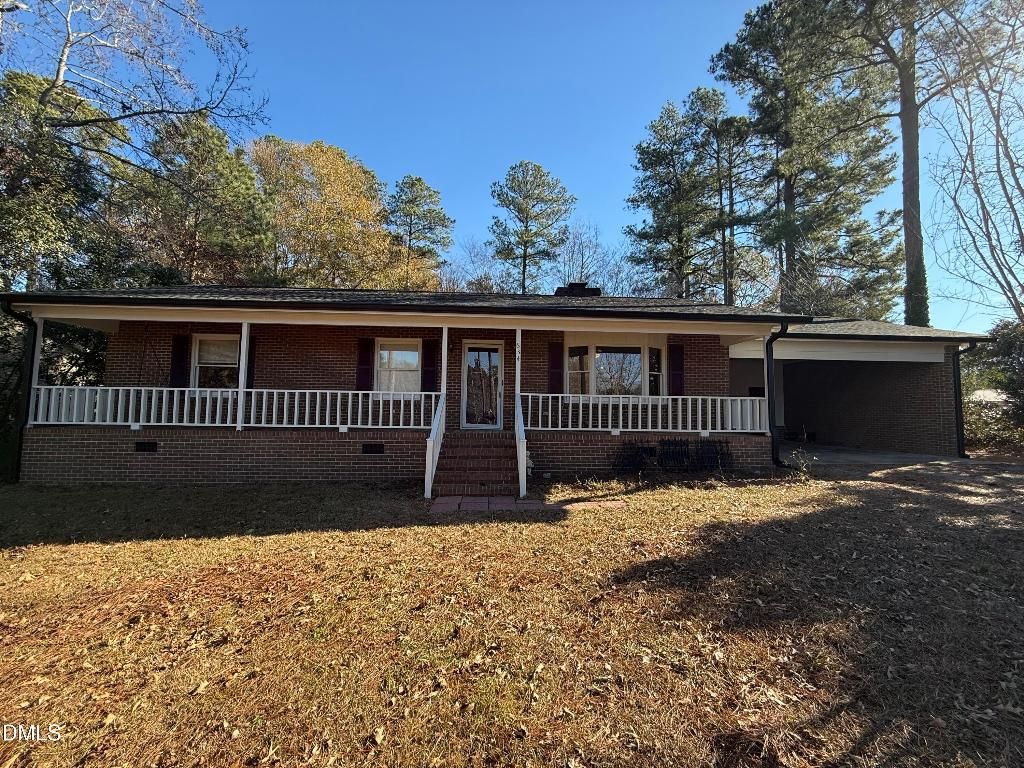 634 E Sanders Street, Four Oaks, NC 27524