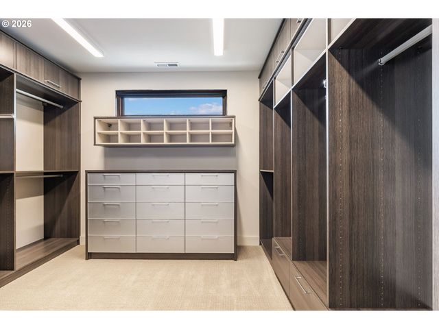 8718 Nw TERRACEVIEW Ct, Portland, OR 97229