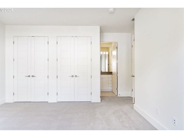 8718 Nw TERRACEVIEW Ct, Portland, OR 97229