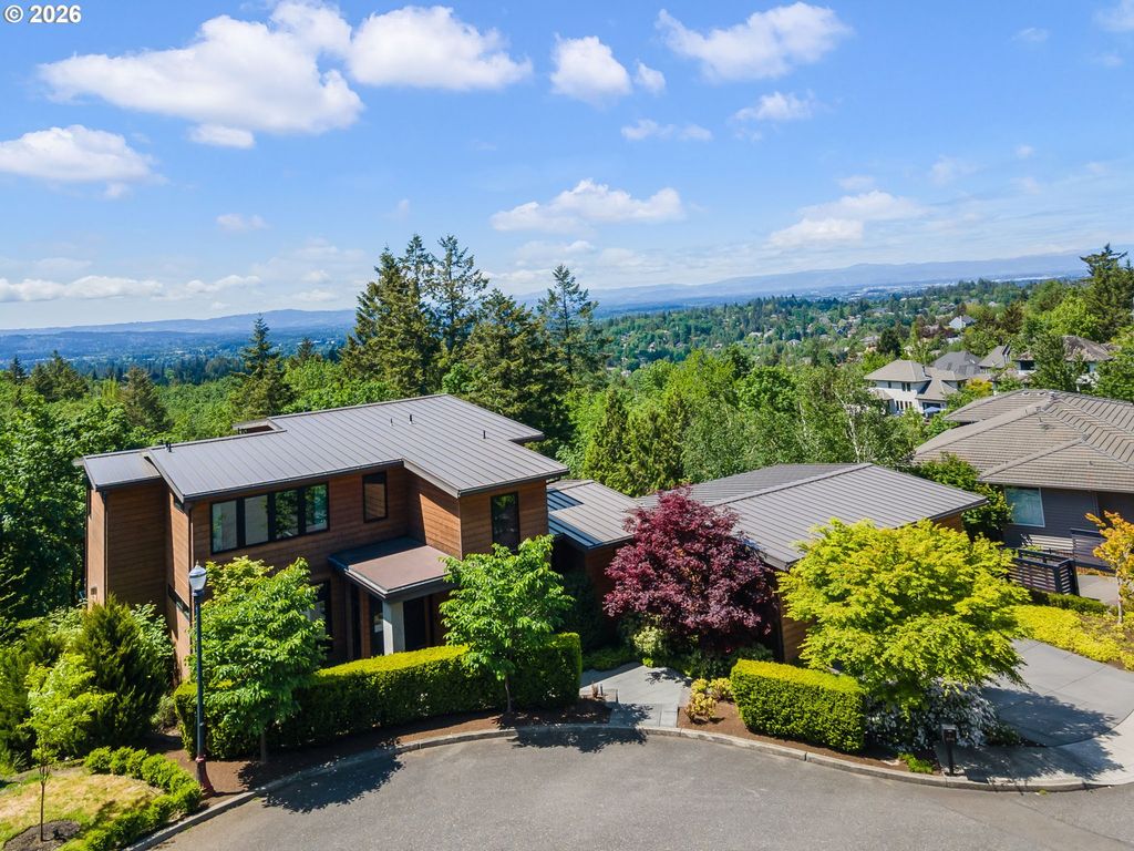 8718 Nw TERRACEVIEW Ct, Portland, OR 97229