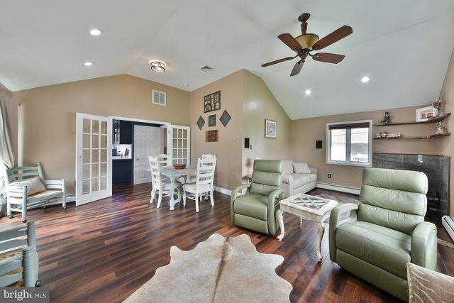 3875 LUKENS LN, Hatboro, PA 19040