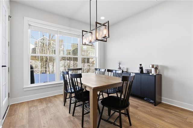 247 Limehouse Rd, Cranberry Twp, PA 16066