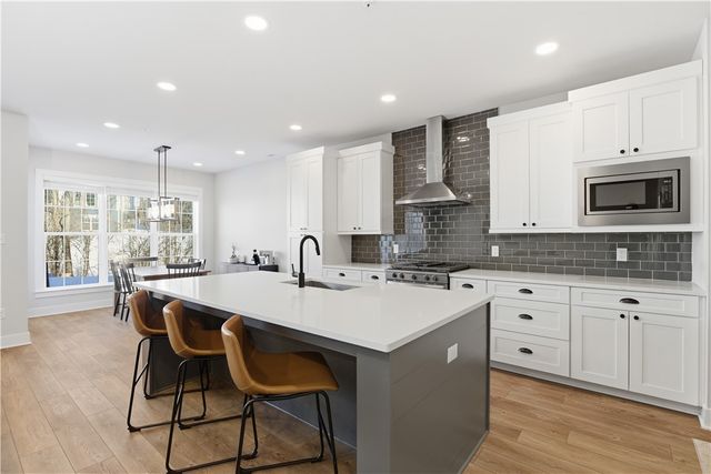 247 Limehouse Rd, Cranberry Twp, PA 16066