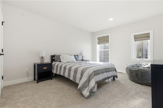 247 Limehouse Rd, Cranberry Twp, PA 16066