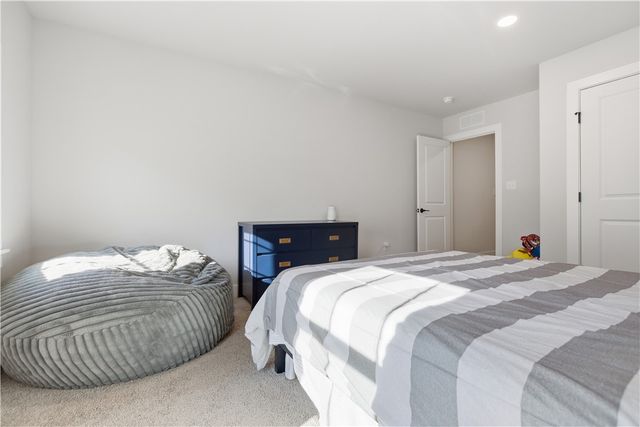 247 Limehouse Rd, Cranberry Twp, PA 16066