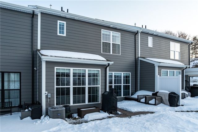 247 Limehouse Rd, Cranberry Twp, PA 16066