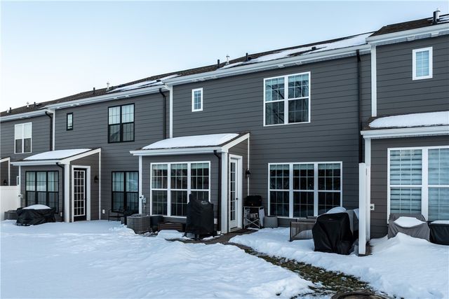 247 Limehouse Rd, Cranberry Twp, PA 16066