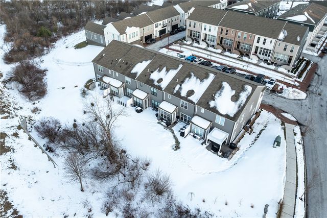 247 Limehouse Rd, Cranberry Twp, PA 16066