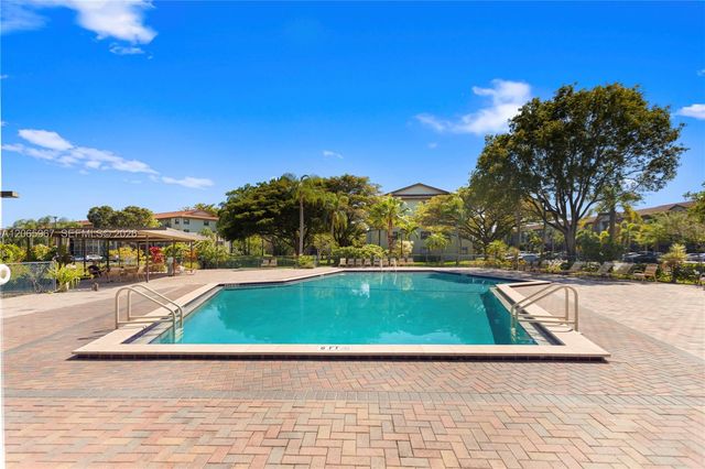 1100 SW 128th Terrace 210U, Pembroke Pines, FL 33027