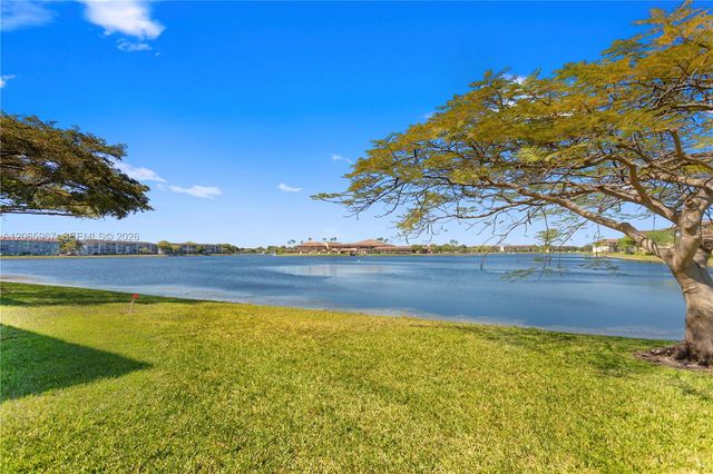 1100 SW 128th Terrace 210U, Pembroke Pines, FL 33027
