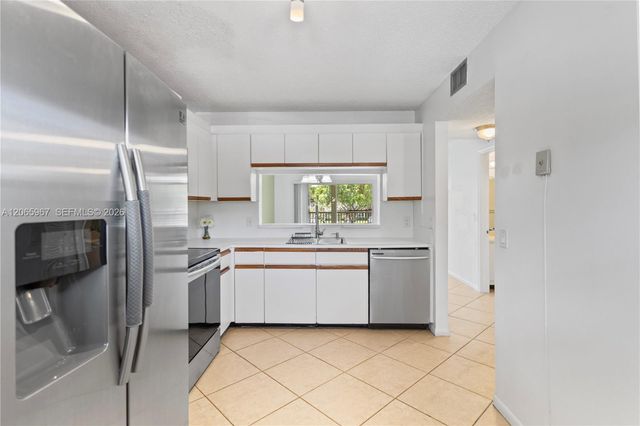 1100 SW 128th Terrace 210U, Pembroke Pines, FL 33027