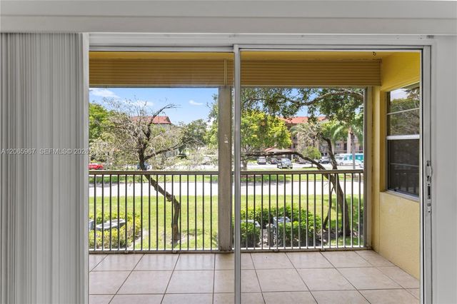 1100 SW 128th Terrace 210U, Pembroke Pines, FL 33027
