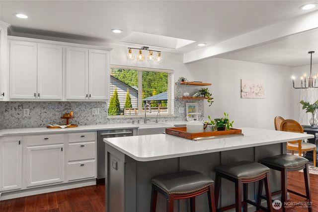 4244 90th Way SE, Olympia, WA 98501