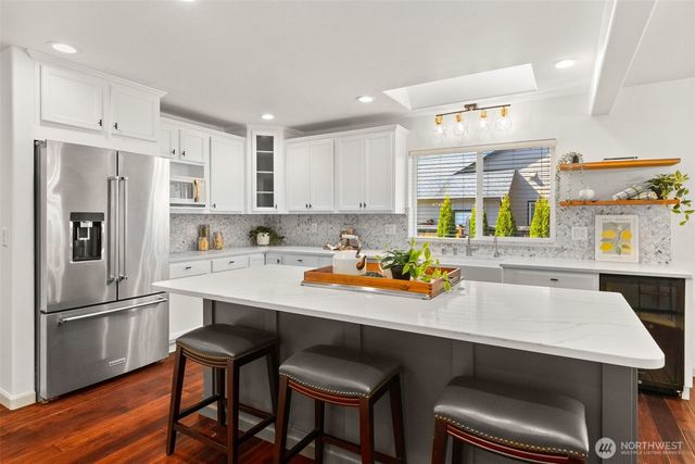 4244 90th Way SE, Olympia, WA 98501