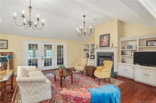 1818 Deepwoods Drive, Lake Charles, LA 70605