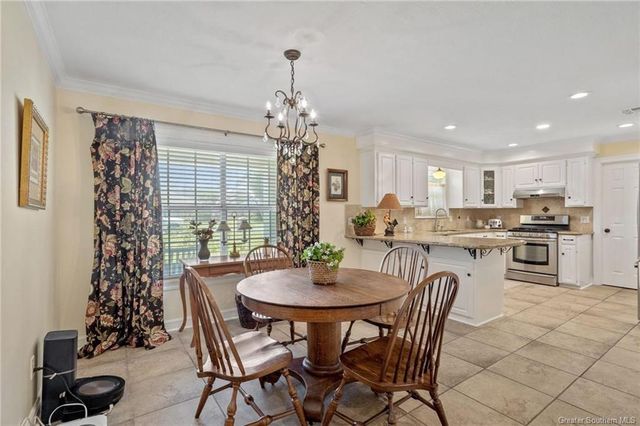 1818 Deepwoods Drive, Lake Charles, LA 70605