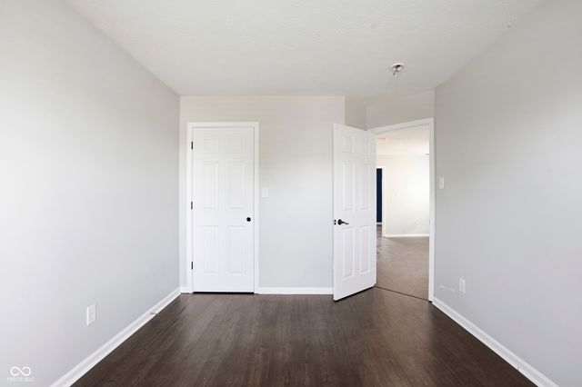 8716 N Springview Drive, Mccordsville, IN 46055