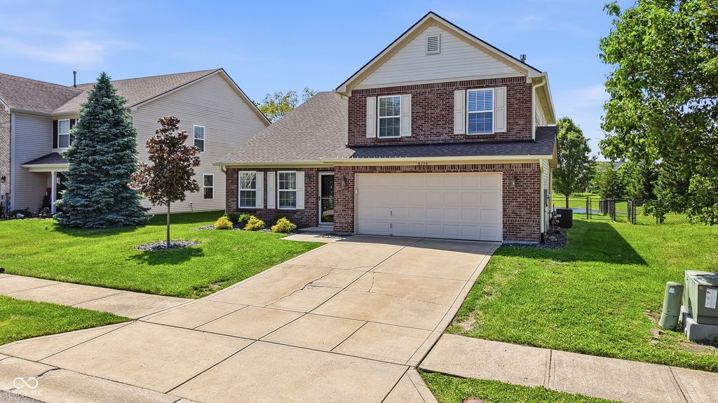 8716 N Springview Drive, Mccordsville, IN 46055